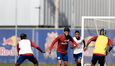 Bragantino faz treino tático e encerra preparação para enfrentar o Botafogo; saiba provável escalação