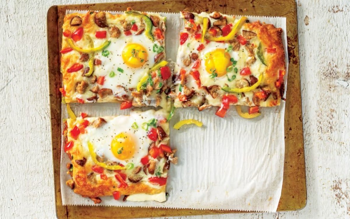 The 24 Best Breakfast Pizza Recipes Worth Waking Up For