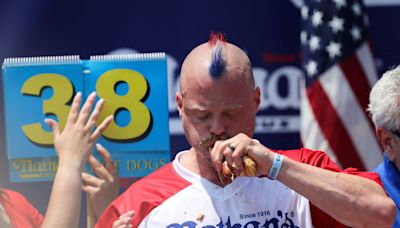 Nathan’s hot dog contest eater apologizes after cheating accusations