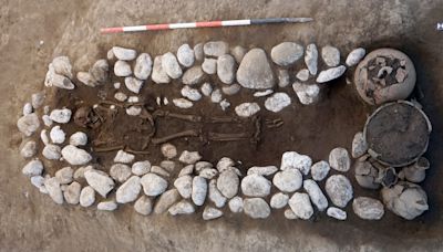 Iron Age necropolis that predates Rome unearthed near Naples