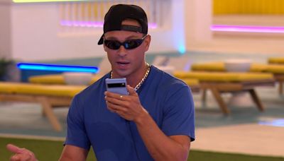 Love Island 2024's Joey Essex rap flops with Islanders and viewers