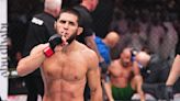 Javier Mendez: Islam Makhachev ‘can do whatever he wants’ against Dustin Poirier at UFC 302