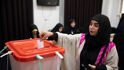 El reformista Pezeshkian lidera la segunda vuelta de las elecciones presidenciales de Irán, según muestran los resultados preliminares