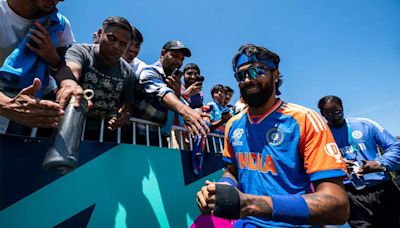 Hardik Pandya acknowledges going through 'difficult' phase, says 'won't run away' and vows to 'keep working hard' - Times of India