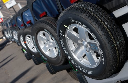 Ohio Congress members roll out bill to boost tire retreading