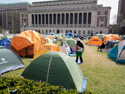 Three Columbia University deans placed on leave over insulting texts sent during antisemitism debate