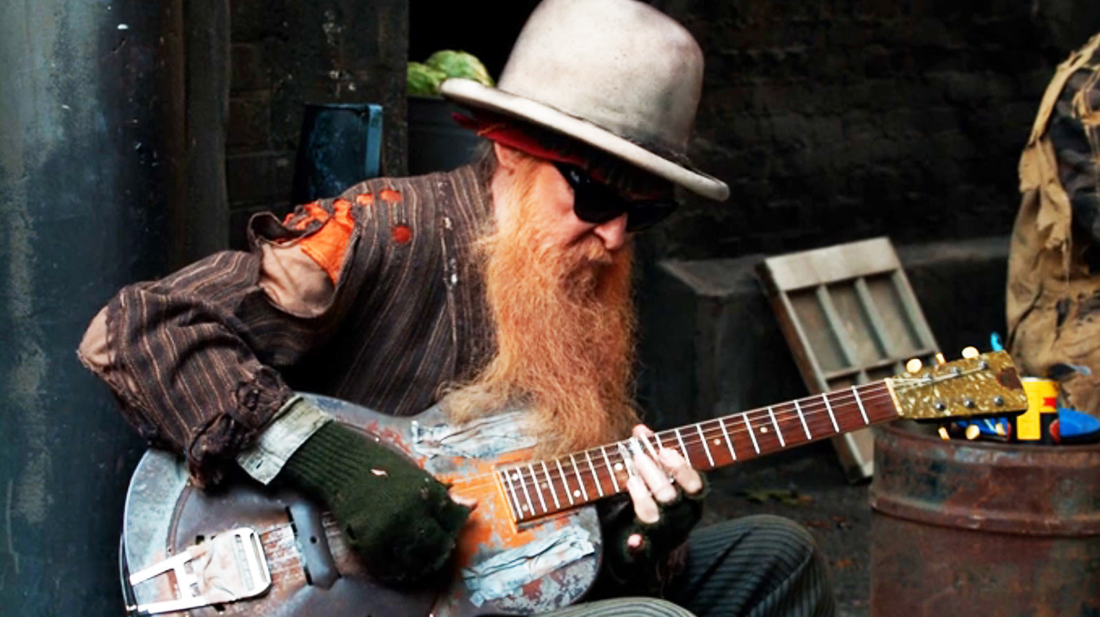 The Hilarious Misbelief About Billy Gibbons' Bones Character - SlashFilm