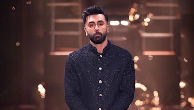 'Beef-Eater Cannot Be Sanatani': Ranbir Kapoor TROLLED For Saying He Believes In Santana Dharma...