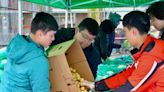 ‘For us it’s simple’: Why this family volunteers to fight hunger on Staten Island