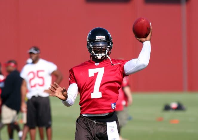 'Evolution of the Black Quarterback' follows Michael Vick, the legacy of QBs