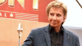 Barry Manilow Reveals He’s A Grandfather: ‘This Is A Brand-New Experience’