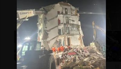 安徽銅陵坍塌樓4死1傷 死者3年前反映危房沒人管(圖) - 社會百態 -