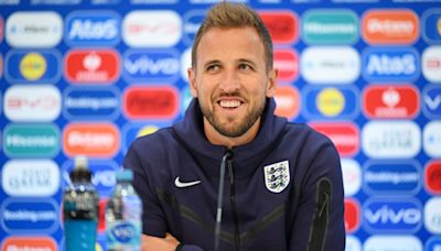 Kane: Bayern failure fuels England trophy hunt