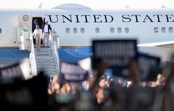 Getty Photographer Shoots Down Trump’s Kamala Harris Plane Crowd Conspiracy