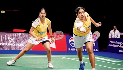 Treesa-Gayatri end campaign in semis