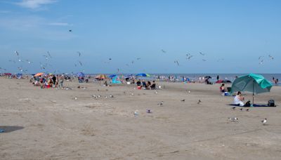 Galveston prepares for Beryl to impact the Texas coast, leaders make plans