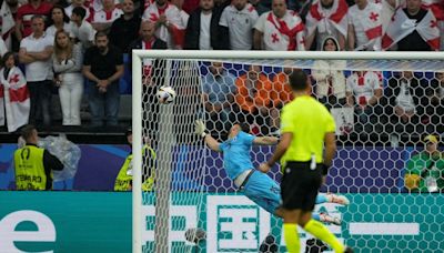 Video: los cinco golazos desde fuera del área en la primera fecha de la Eurocopa