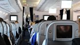 ¿De verdad hay asientos más seguros que otros en los aviones?