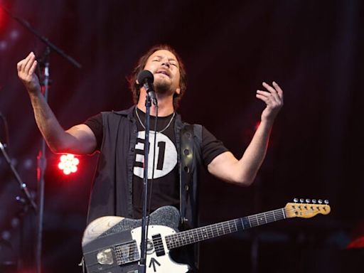 Pearl Jam announces 2024 Fenway Park concerts