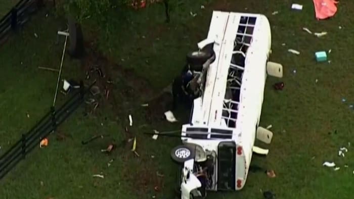 Arrest report IDs 6 victims in Florida bus crash, details pickup truck driver’s condition