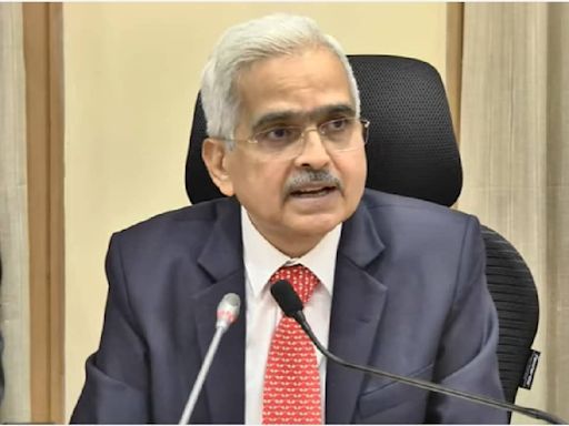 Momentum of economic activity continues to be strong, says RBI Governor