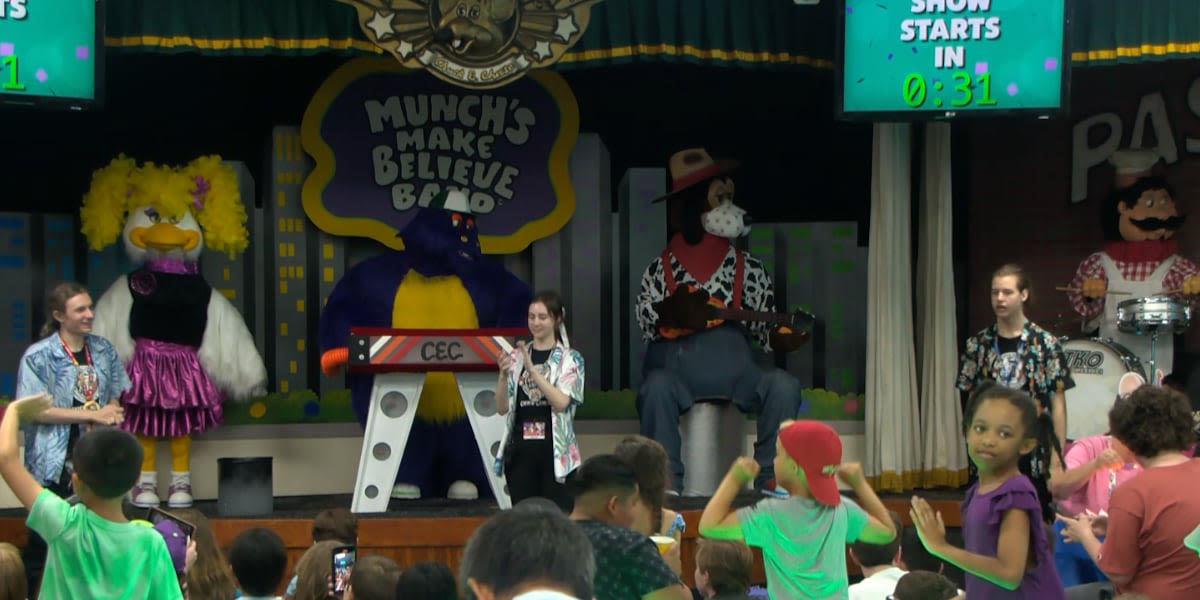 Pineville Chuck E. Cheese reopens with animatronic band
