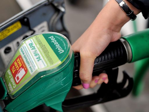 How to get £5 free petrol filling up your car at fuel stations including Shell