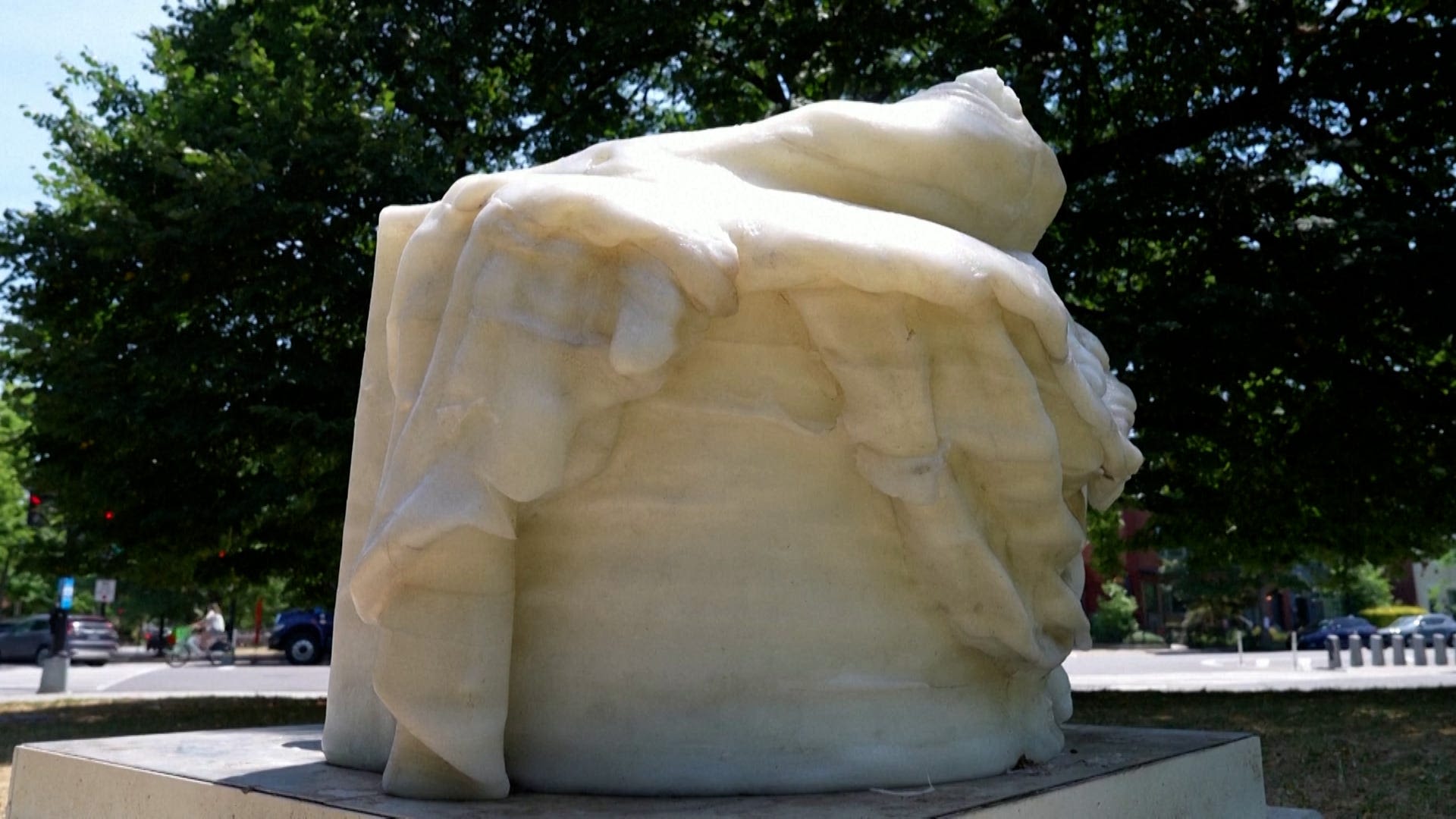 Watch as wax Lincoln sculpture melts as 'wild heat' hits DC