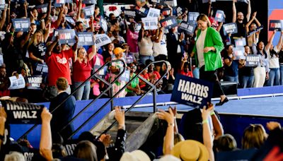 After Cold Shoulders for Biden, Senate Democrats Wrap Their Arms Around Harris