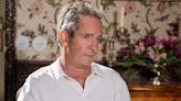 Tom Hollander speaks on playing gay characters & his own sexuality