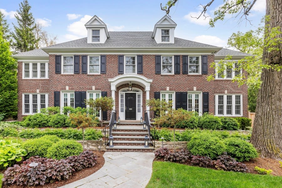 PHOTOS: Iconic ‘Home Alone’ house in Illinois suburb hits market for $5.2M