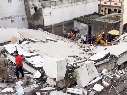 6-storey building collapses in Surat; 4-5 feared trapped