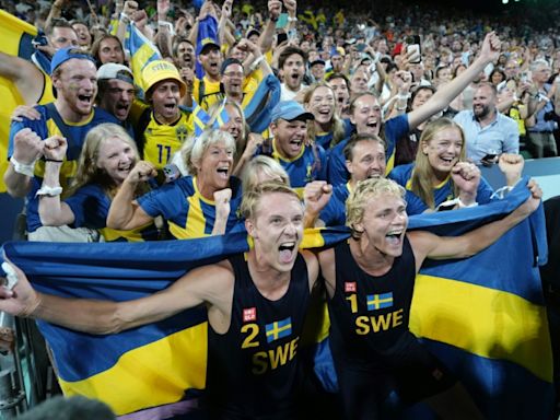 Sweden breeze to gold in men's Olympic beach volleyball