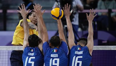 Olimpíadas de Paris: seleção masculina de vôlei perde na estreia para a Itália e encara Polônia pressionada