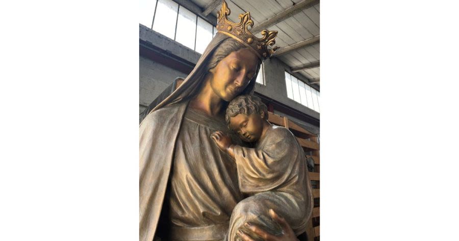 Statue of Mary, baby Jesus installed in downtown KC