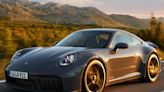 Pecado? Porsche 911 GTS é o primeiro 911 com motor híbrido da história