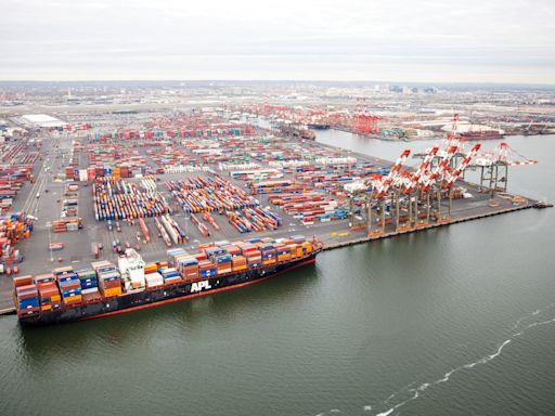 An Imminent East Coast Port Strike Spells Another Spike in Freight Rates