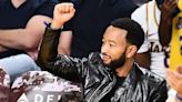 'Papi, me aburro': las simpáticas imágenes del hijo de John Legend viendo un partido de baloncesto