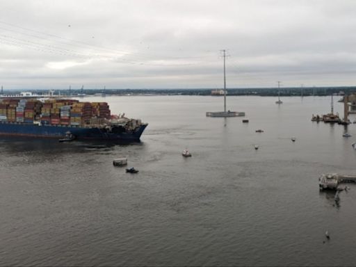 El buque Dali fue remolcado al puerto de Baltimore tras varias semanas del choque contra el puente Francis Scott Key - El Diario NY