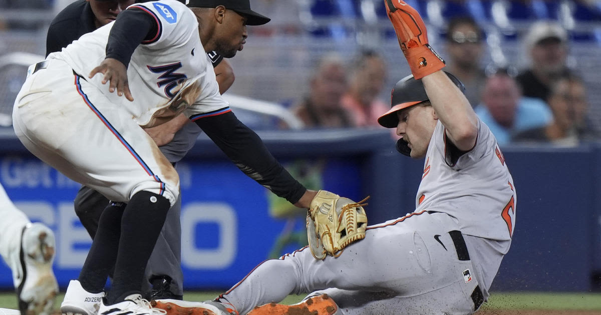 Orioles edge Marlins 7-6 in 10 innings