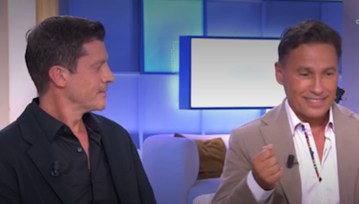 “C’était génial” : Nathan des Worlds Apart raconte son improbable rencontre avec Alain Delon dans les années 90 (VIDEO)