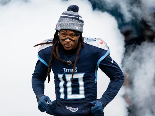 Titans' DeAndre Hopkins Offers Odd Multilingual Assessment of Teammate Treylon Burks