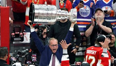 Maurice gives nod to Winnipeg Jets before lifting Stanley Cup