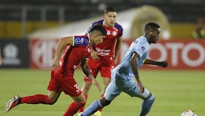 La Calera es goleada en Ecuador y queda colgando en la Copa Sudamericana - La Tercera