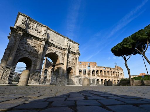 Rome’s ancient Arch of Constantine damaged by lightning