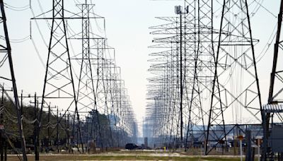 Power restored to thousands on Northern Neck after vehicle crashes into pole