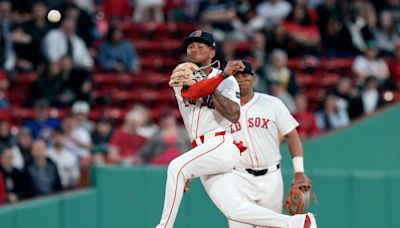 2 Red Sox homers, Houck’s career-high 112 pitches not enough to counter 2 errors in frustrating Sox loss
