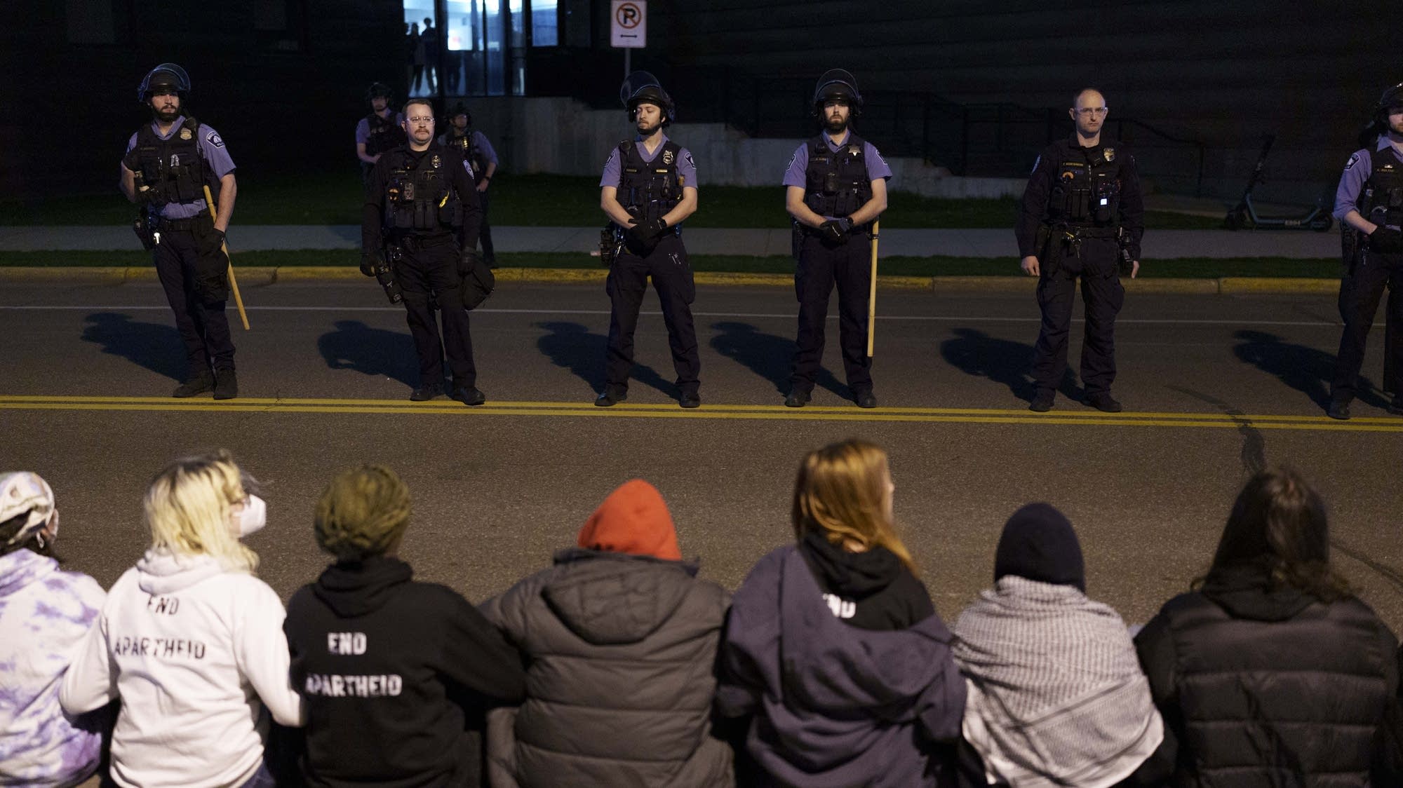 Trespassing charges dropped for all 9 anti-war protesters arrested at U of M