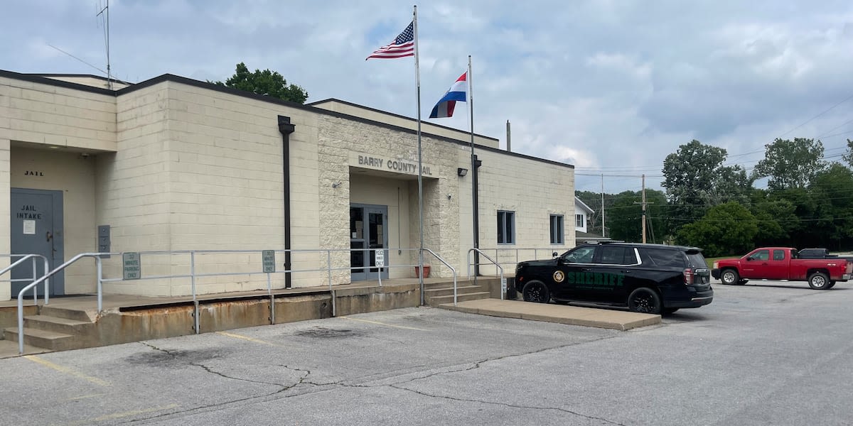 Barry County Jail inmates relocated after jail closes in preparation for new facility