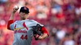 Kyle Gibson, Cardinals dominate Reds